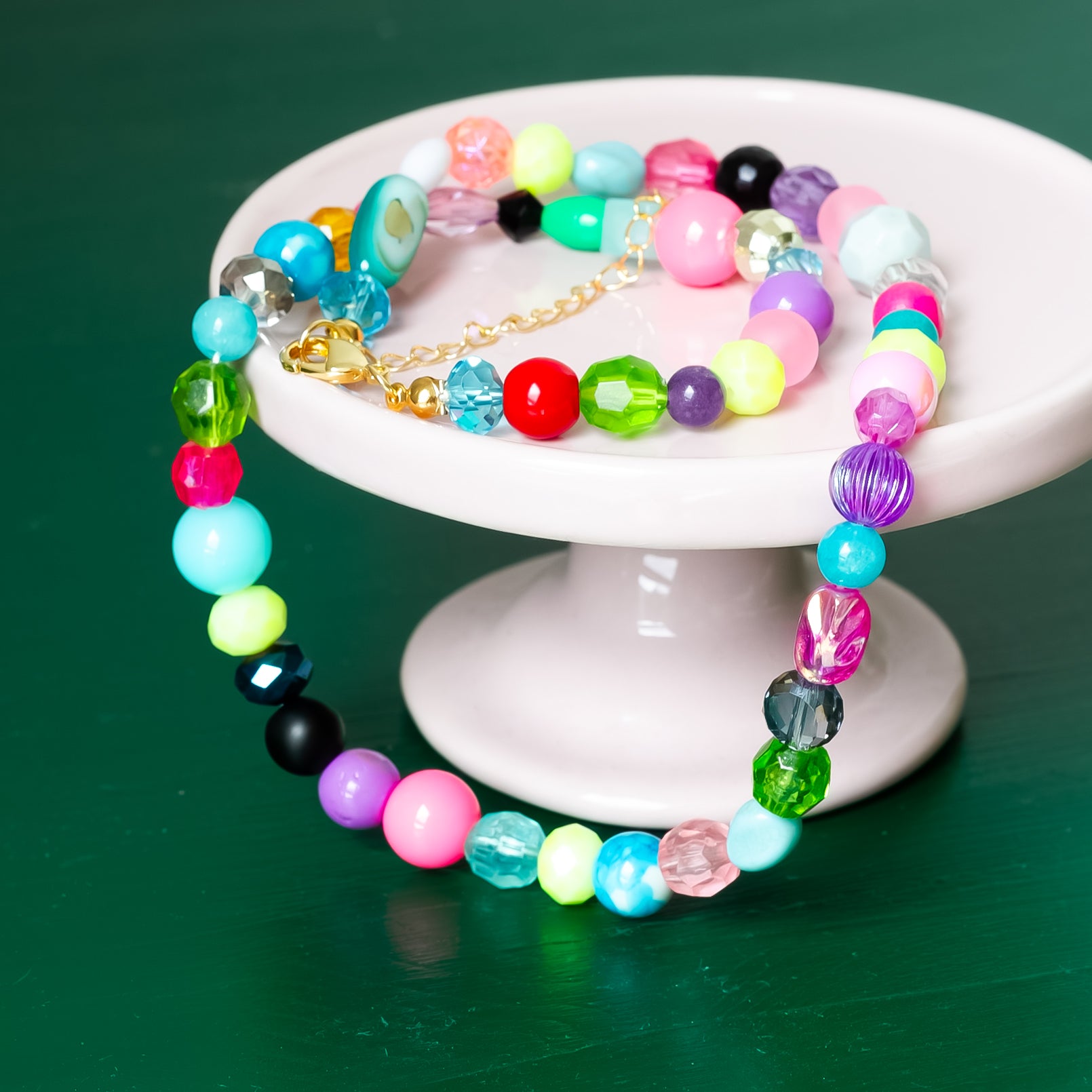 colourful-necklace-with-beads-bytaralouise5